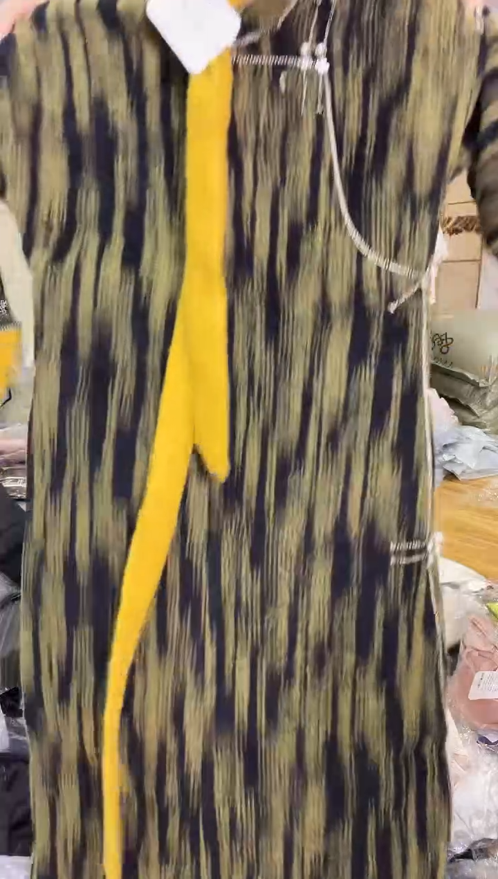 袍子       S码         120斤   