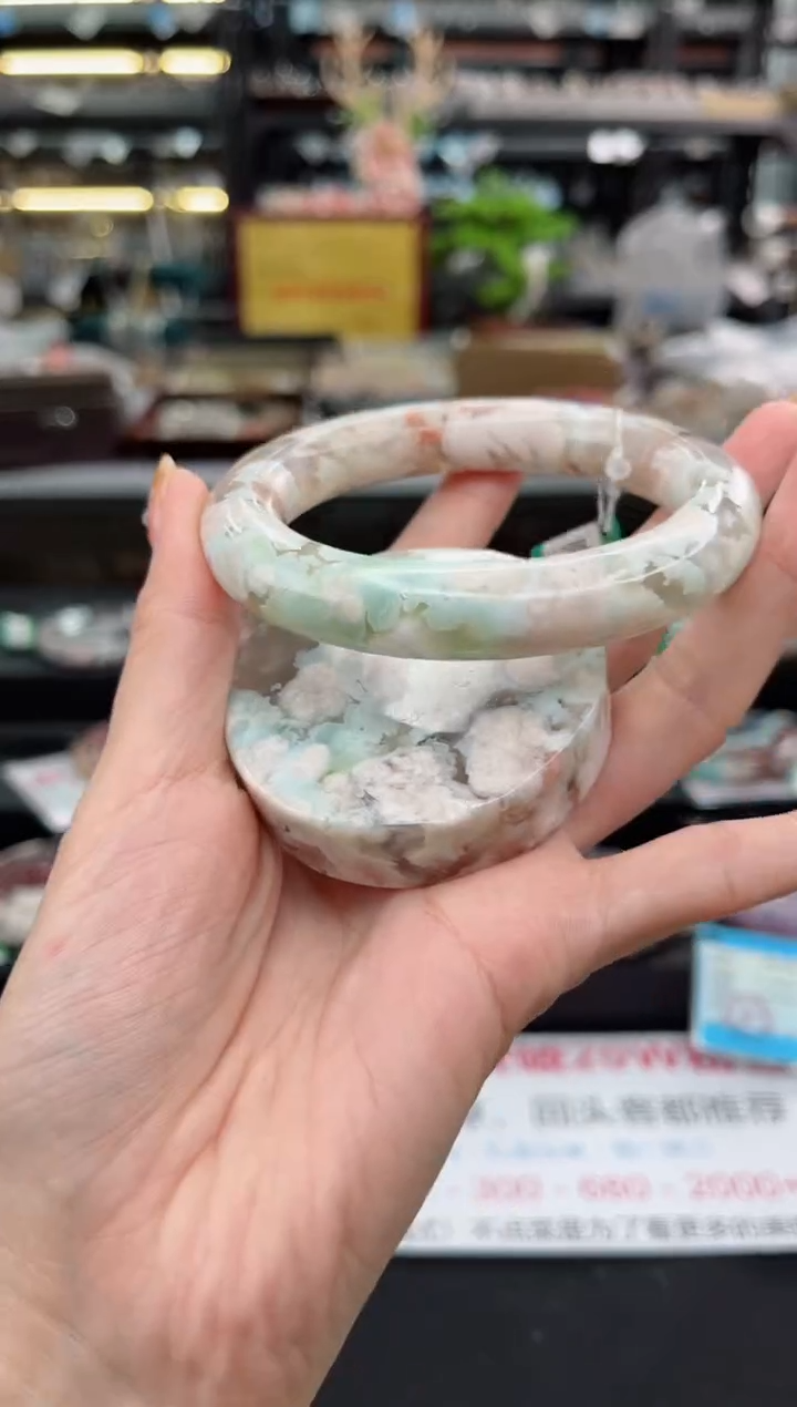 【闪购商品】石英质玉手镯未镶嵌60圈口（赠品镯心）S921152