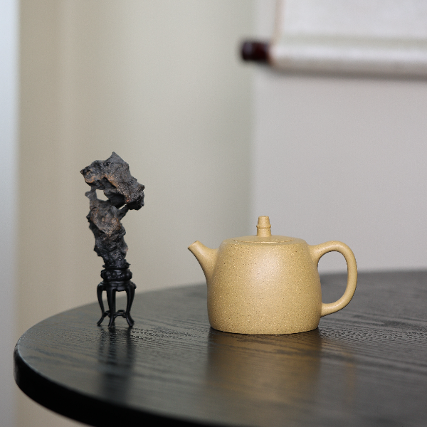 XJ本绿[汉铎240CC]原矿手工紫砂壶