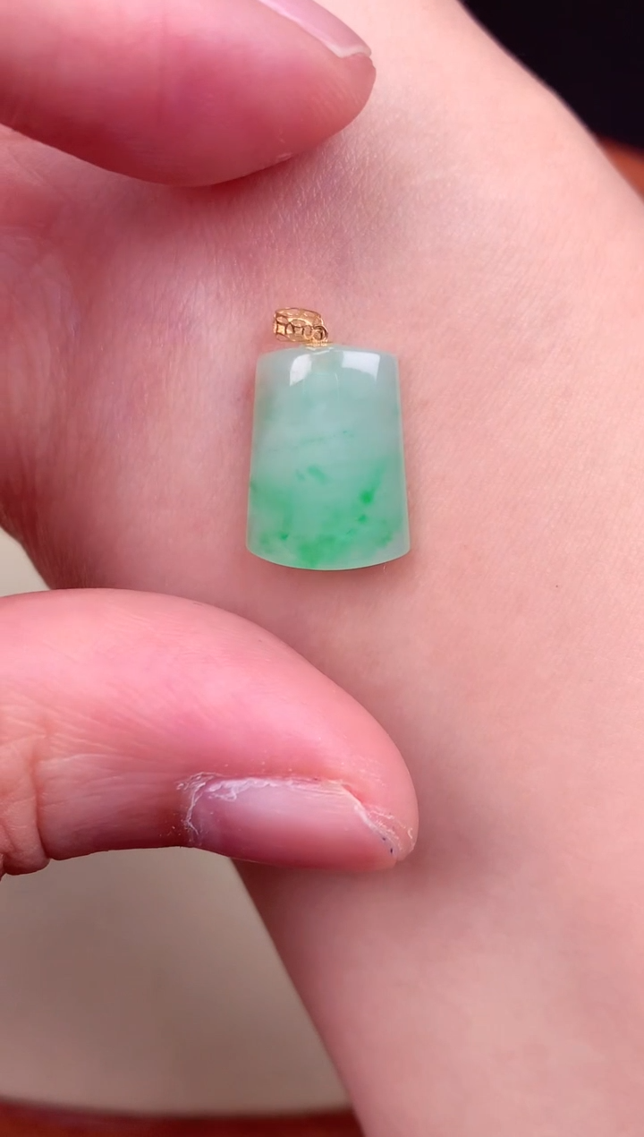 【闪购商品】翡翠吊坠(不含链)未镶嵌天然缅甸A货翡翠