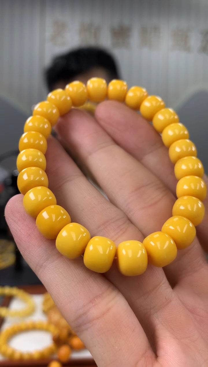 【闪购商品】琥珀裸石未镶嵌手串