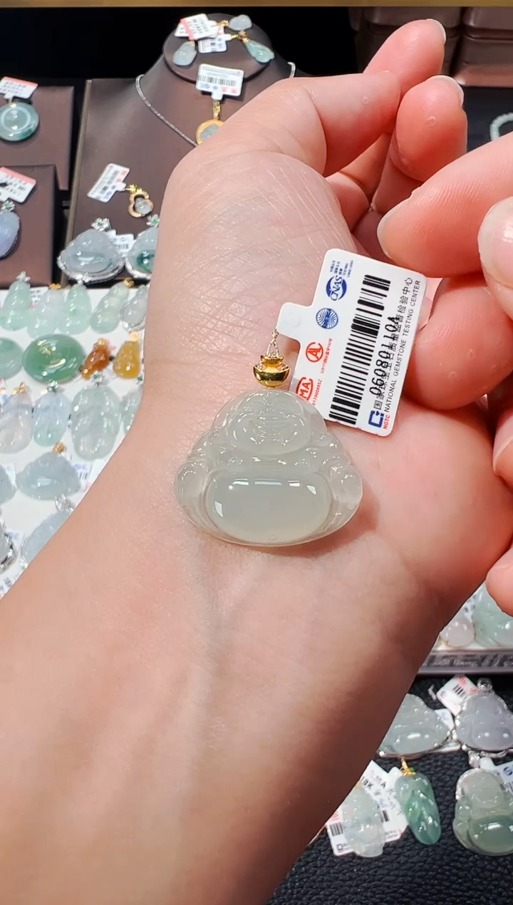 【闪购商品】翡翠吊坠(不含链)18K金镶嵌佛公吊坠110A