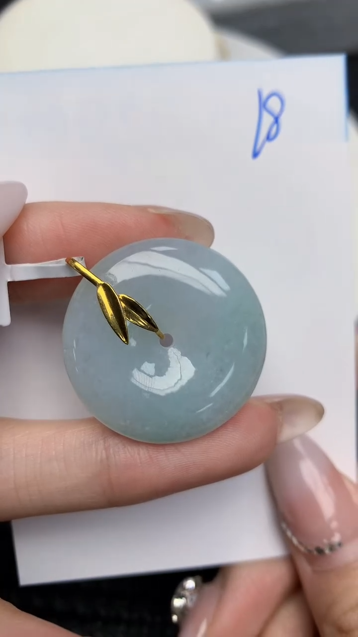 【闪购商品】翡翠颈饰18K金镶嵌天然翡翠A货，