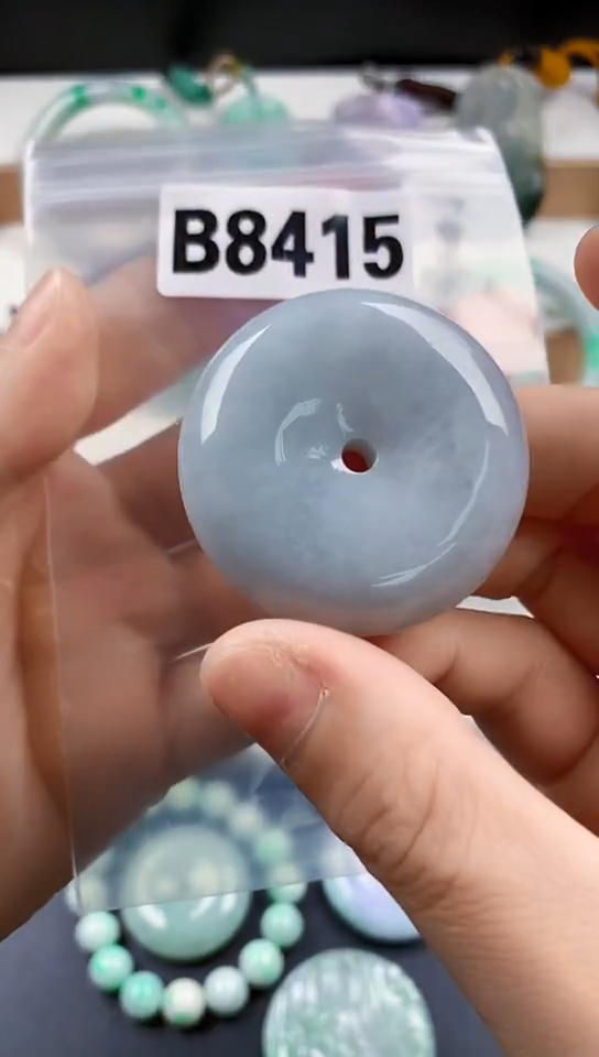 颈饰未镶嵌翡翠天然翡翠吊坠挂件