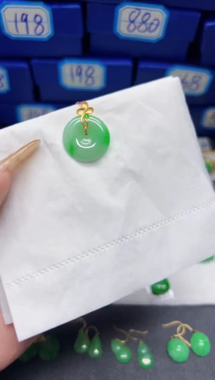 【闪购商品】翡翠颈饰18K金镶嵌Y缅料A货/支持复检/一件