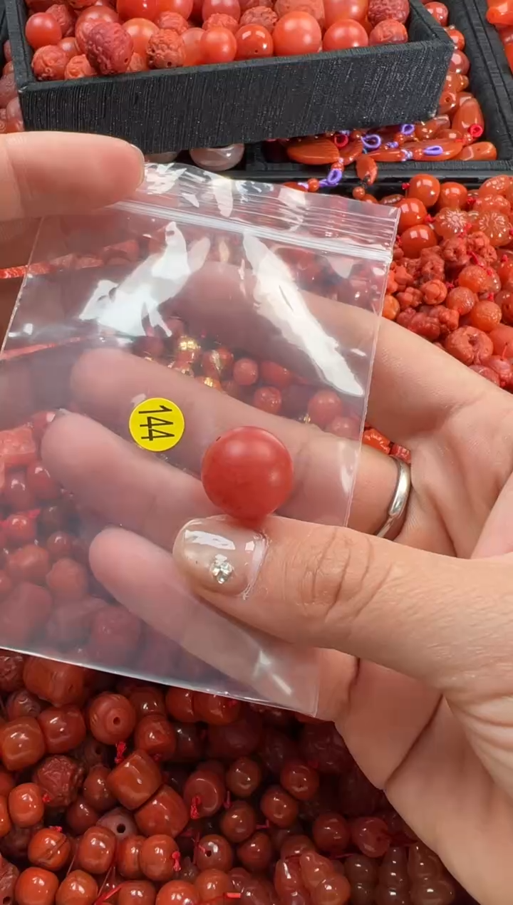 【闪购商品】南红玛瑙颈饰未镶嵌1