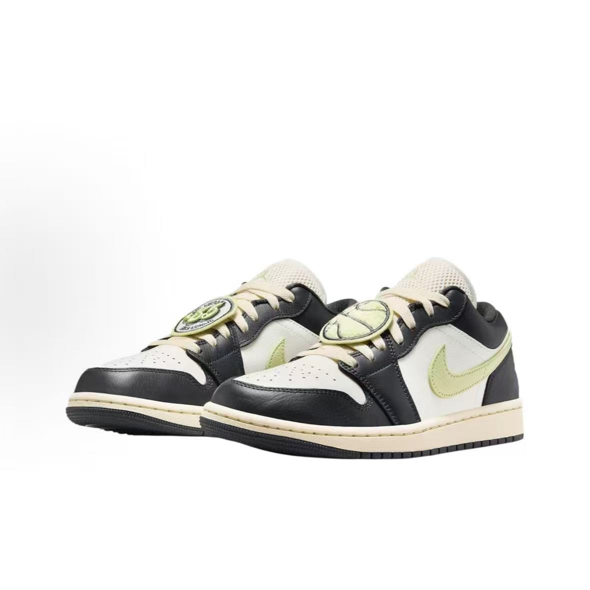 Nike/耐克正品男女款AJ1低帮黑白绿运动流光风运动板鞋HQ3009-003