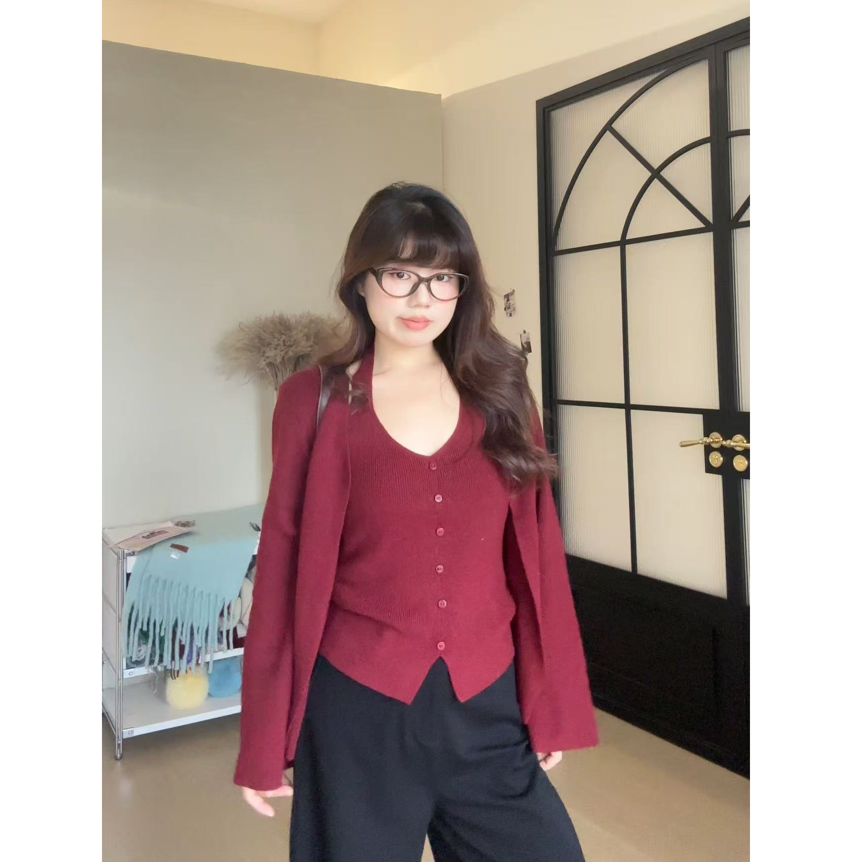 米米子定制黑红两色显瘦气质慵懒风针织开衫挂脖两件套装秋季新品