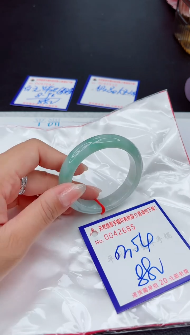 翡翠手镯未镶嵌11111111111