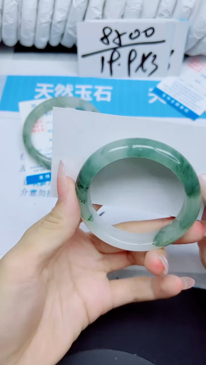 石英质玉手镯未镶嵌169/53