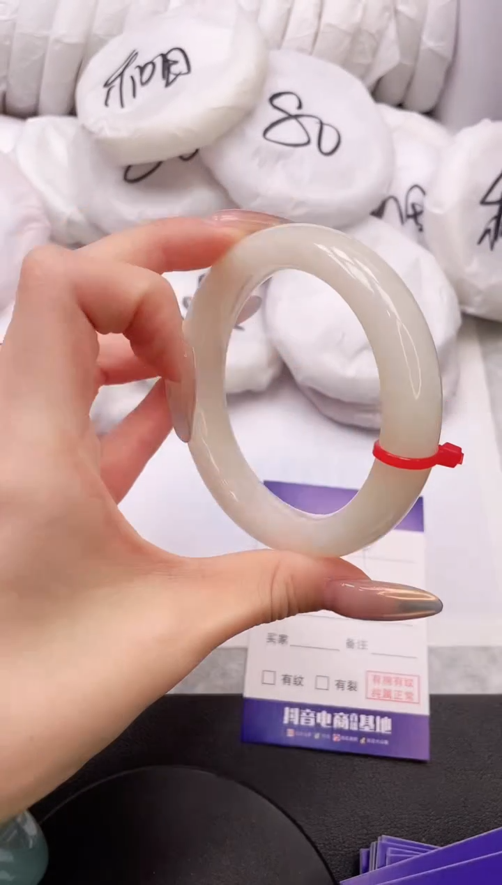 【闪购商品】和田玉手镯未镶嵌12K404-61