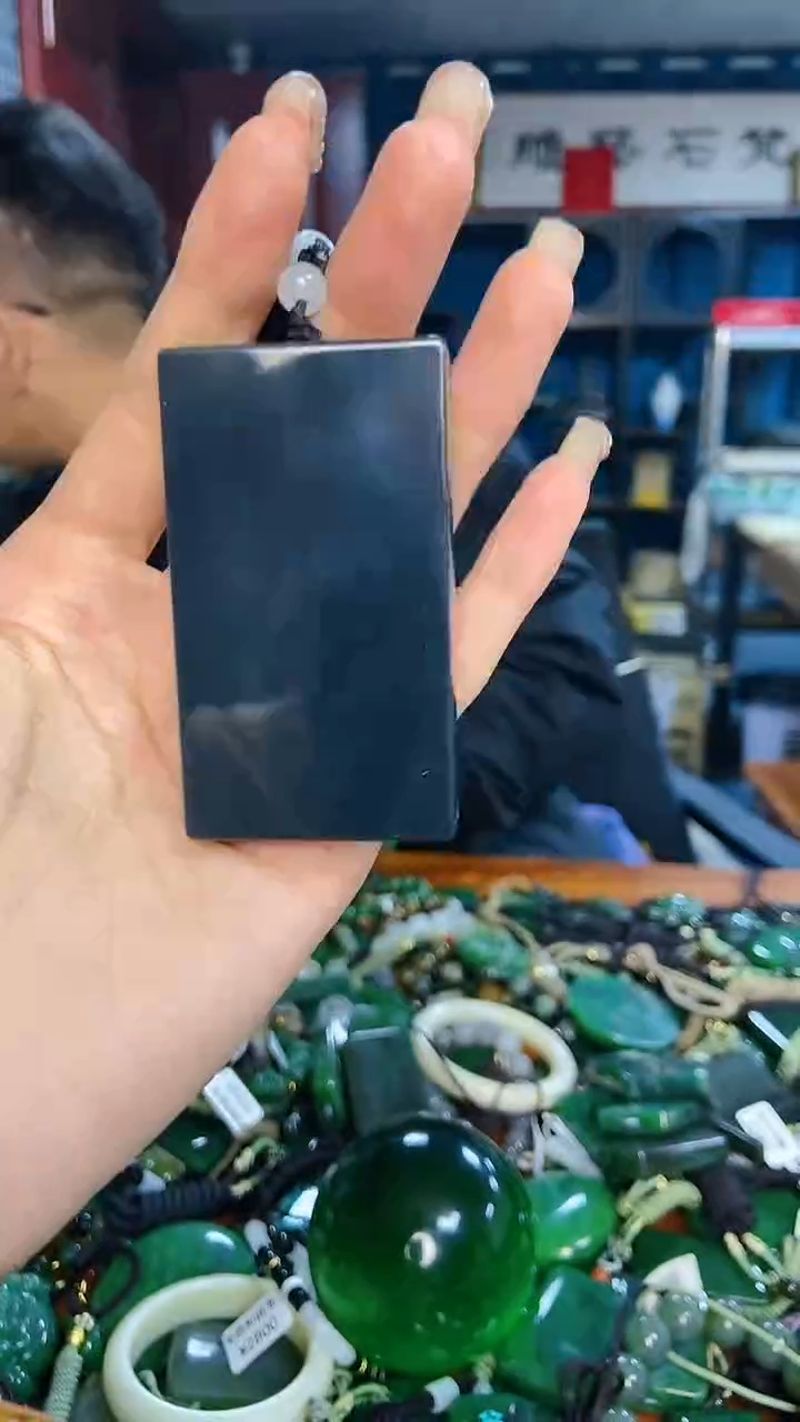 未镶嵌和田玉挂件1