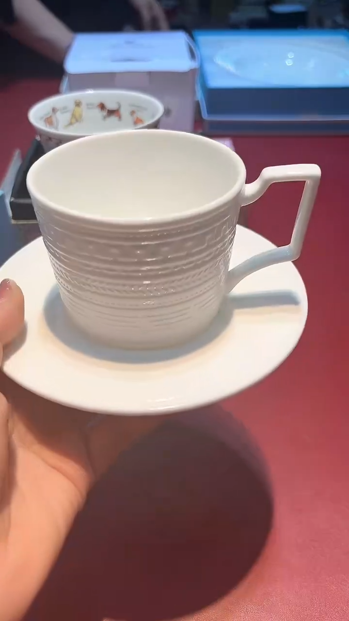 【闪购商品】瓷片锅碗瓢彭一件不剩
