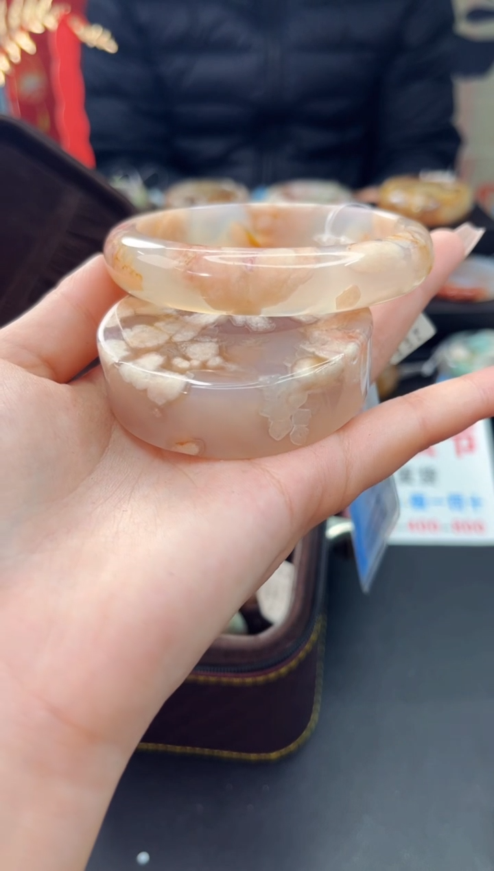 【闪购商品】石英质玉手镯未镶嵌赠送镯心（63圈口）