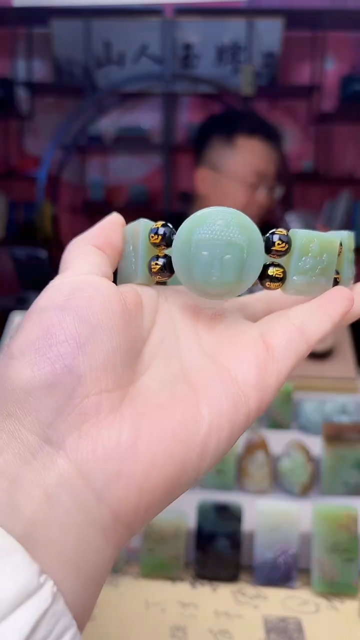 未镶嵌和田玉把件301