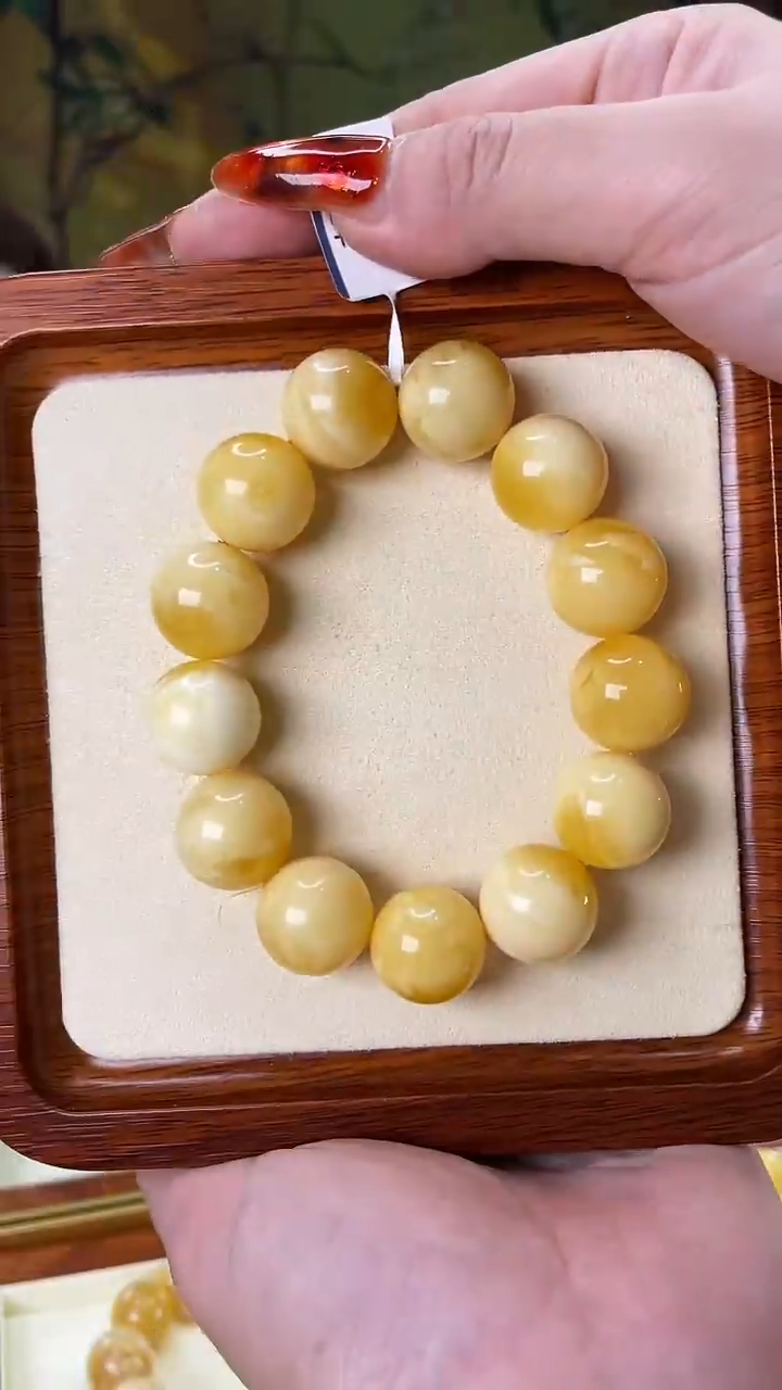 【闪购商品】蜜蜡裸石未镶嵌手串