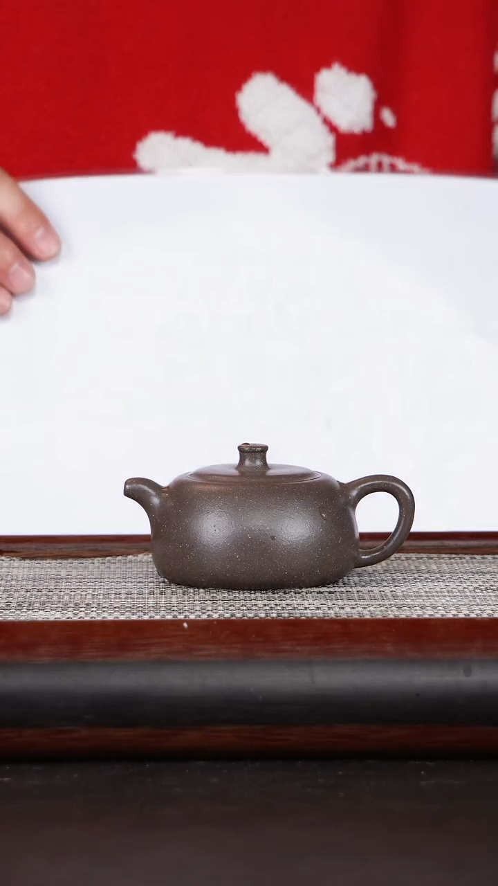 【闪购商品】紫砂茶壶井栏粗砂天青170CC