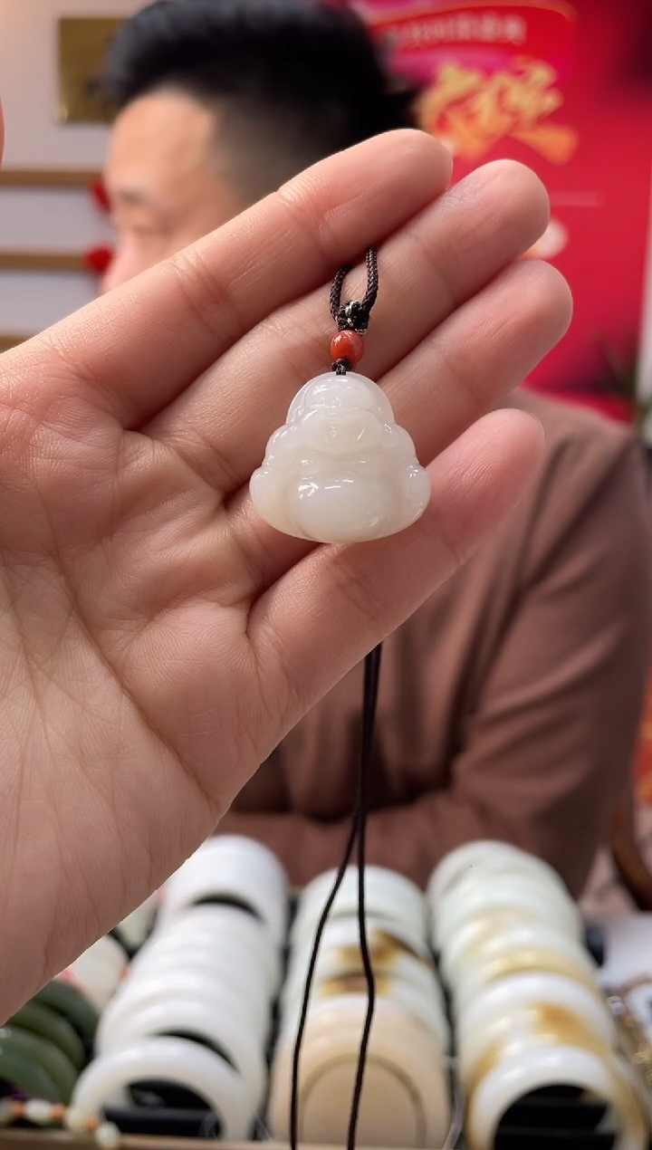 【闪购商品】和田玉颈饰未镶嵌佛公发一件