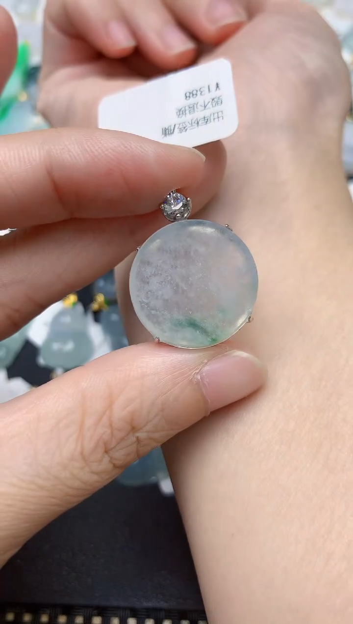 颈饰未镶嵌翡翠天然缅甸A货翡翠