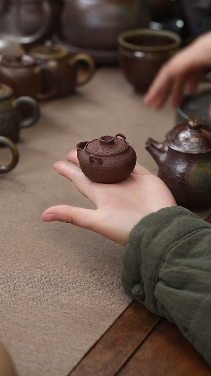 茶壶紫砂小红宝  