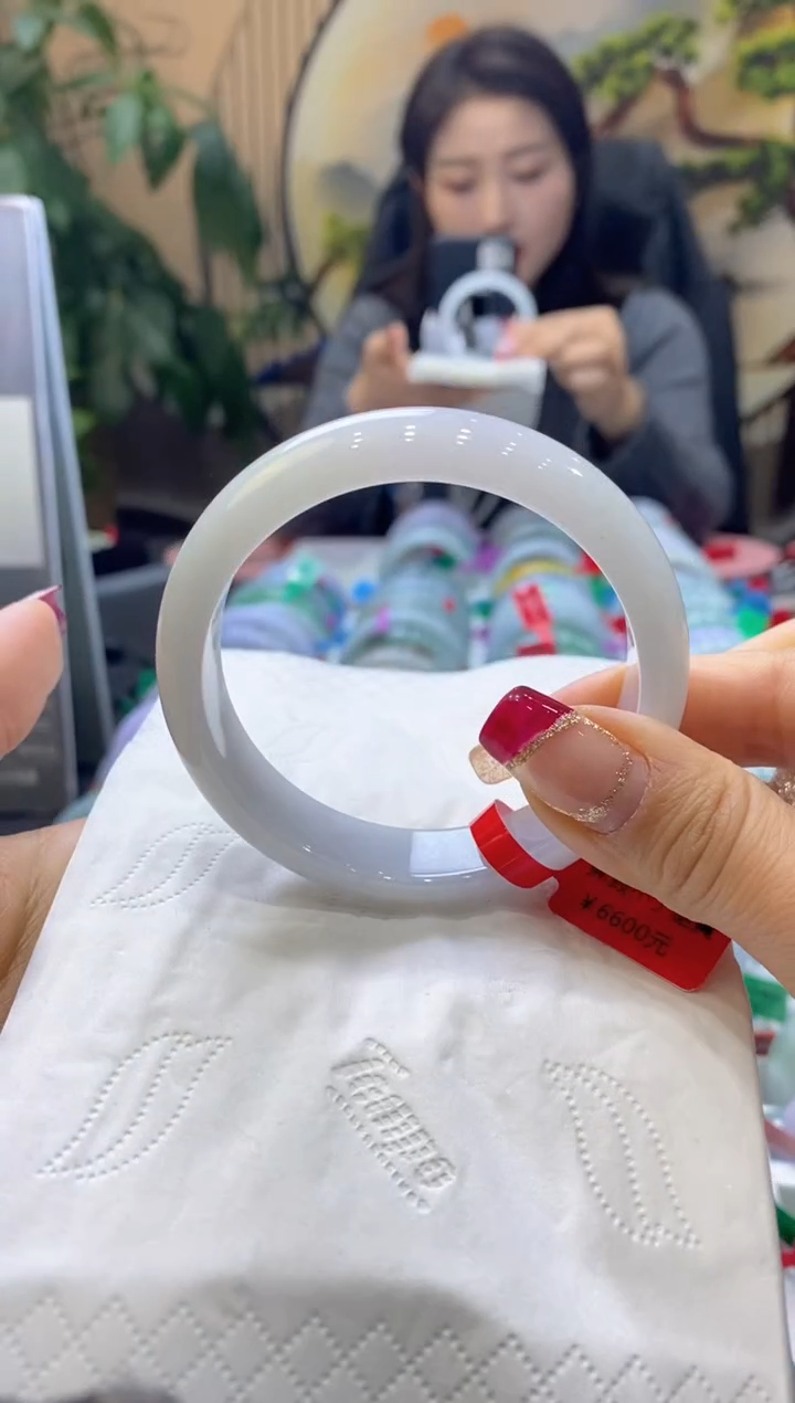 【闪购商品】翡翠手镯未镶嵌99919413