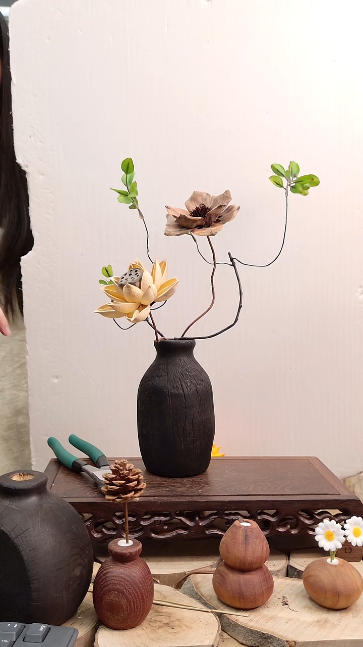 木实木花瓶直播间一个