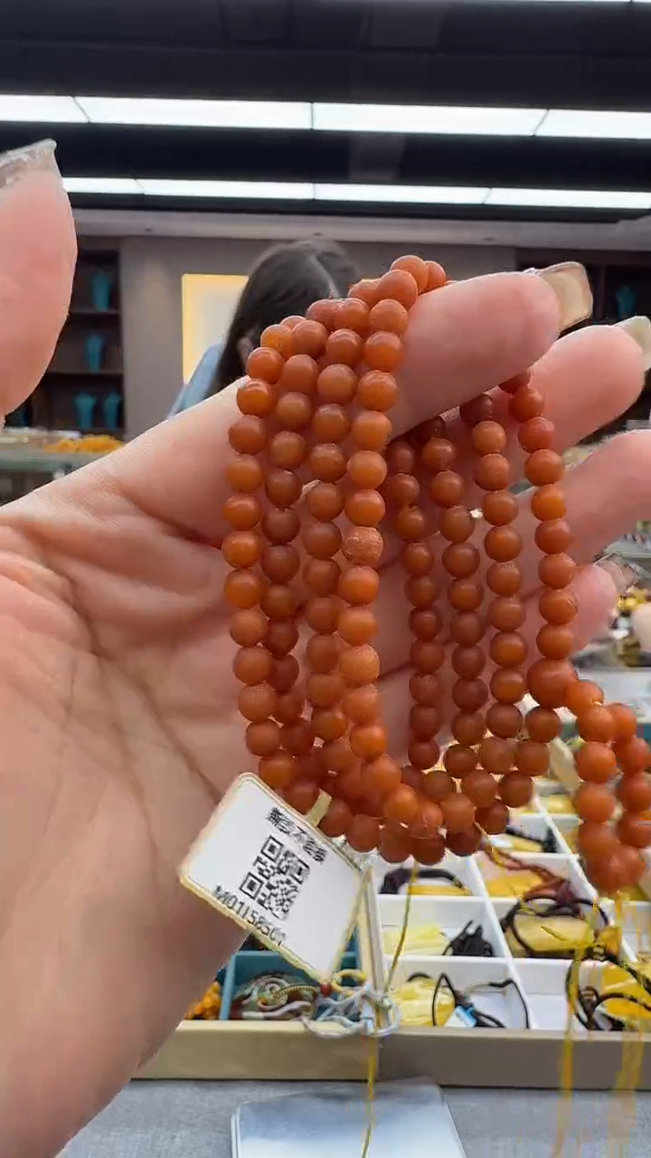 琥珀颈饰未镶嵌67秒拍号 假一罚三 