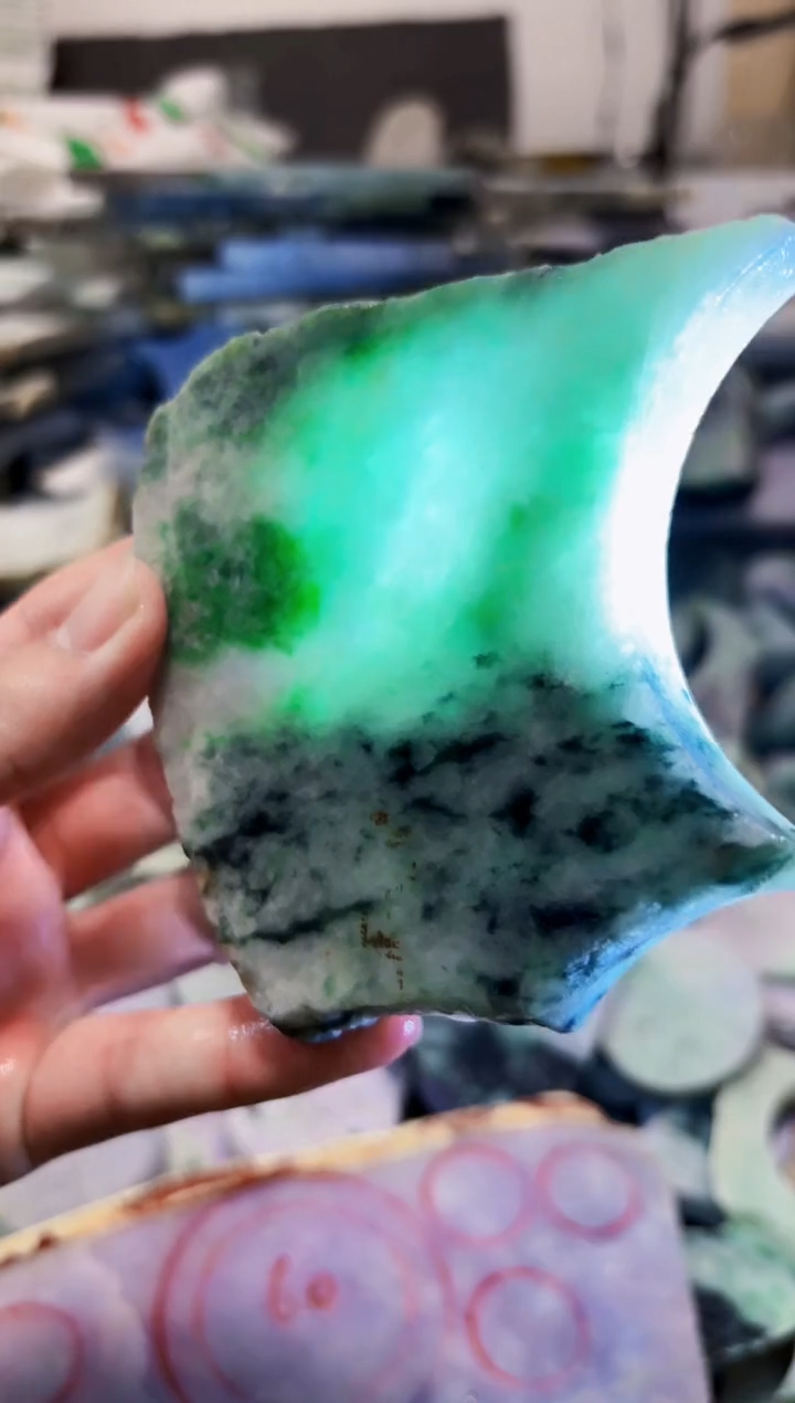 【闪购商品】翡翠颈饰未镶嵌A货白文1661