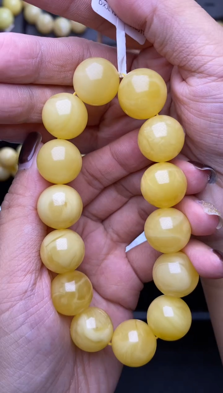 裸石琥珀未镶嵌大小姐珠宝92