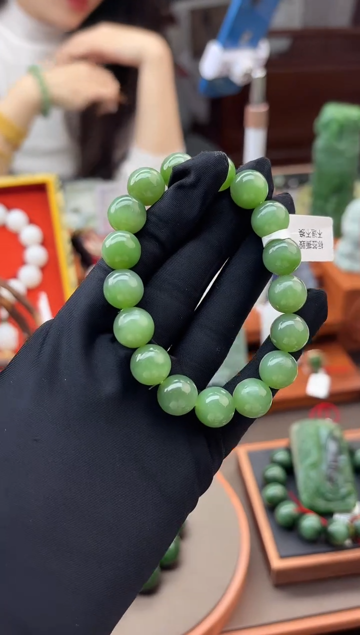未镶嵌手串和田玉董小姐推荐 多样性发货 拍一发一by12