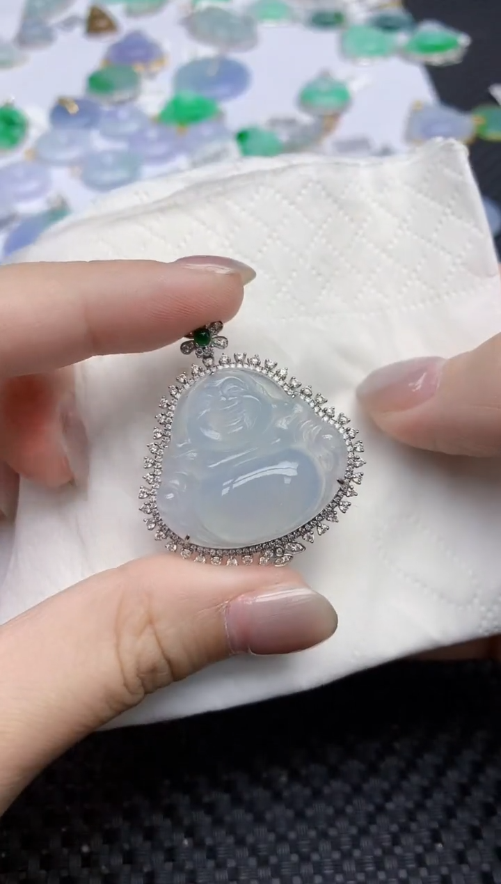 【闪购商品】翡翠颈饰18K金镶嵌天然翡翠A货