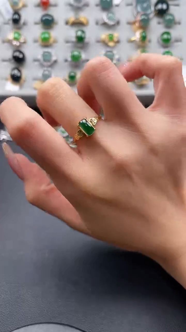 【闪购商品】翡翠戒指银S925镶嵌54654654