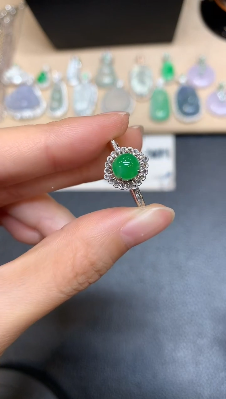 【闪购商品】翡翠戒指18K金镶嵌【无服务费