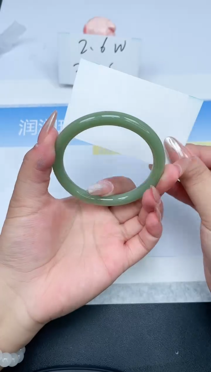 【闪购商品】石英质玉手镯未镶嵌361-57