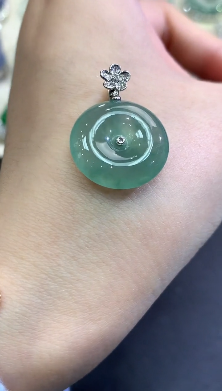 【闪购商品】翡翠颈饰18K金镶嵌B14   