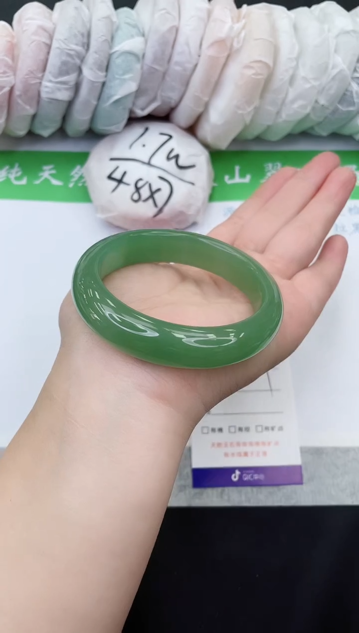 【闪购商品】石英质玉手镯未镶嵌D122-56+