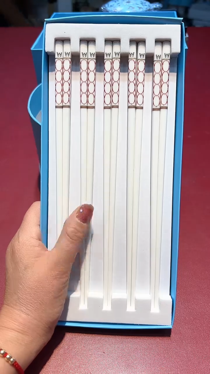 【闪购商品】瓷片锅碗瓢盆一件不剩