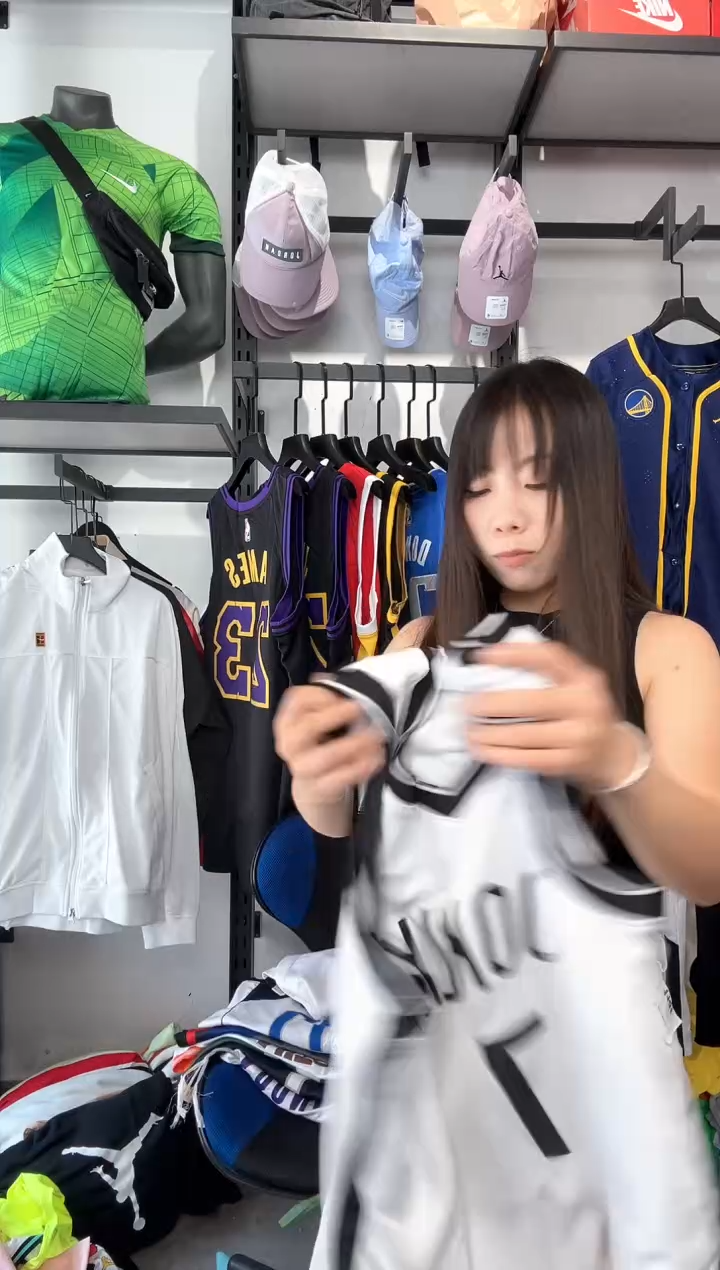 1667编码 耐克卫衣服饰过款为准 尺码