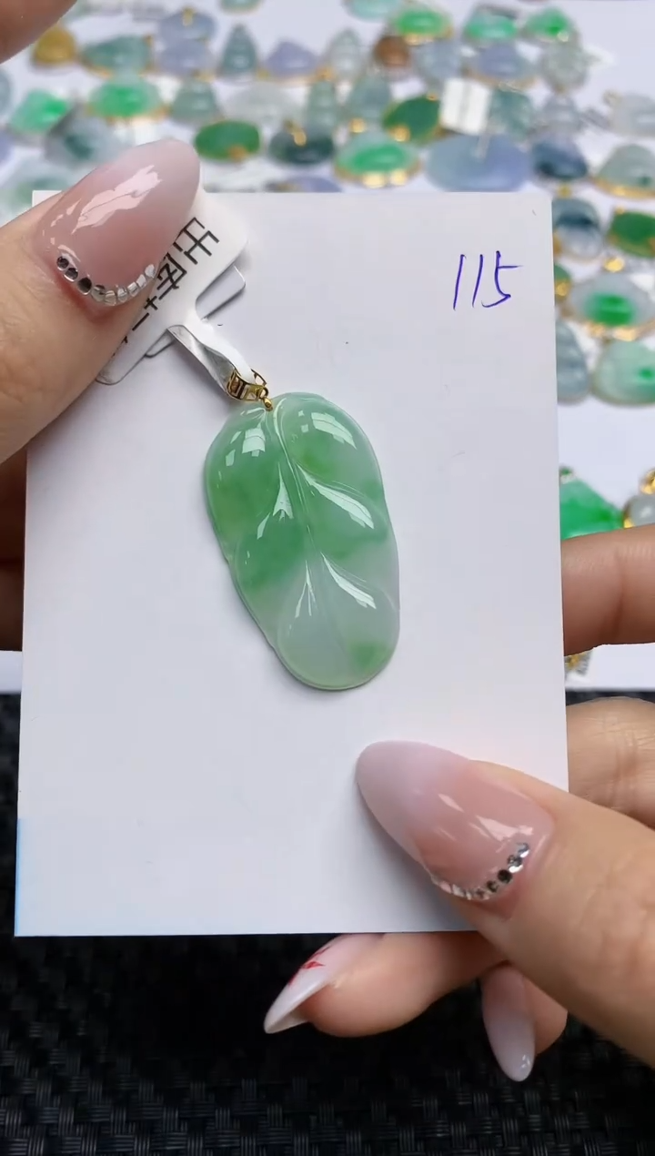 【闪购商品】翡翠颈饰18K金镶嵌 天然翡翠A货