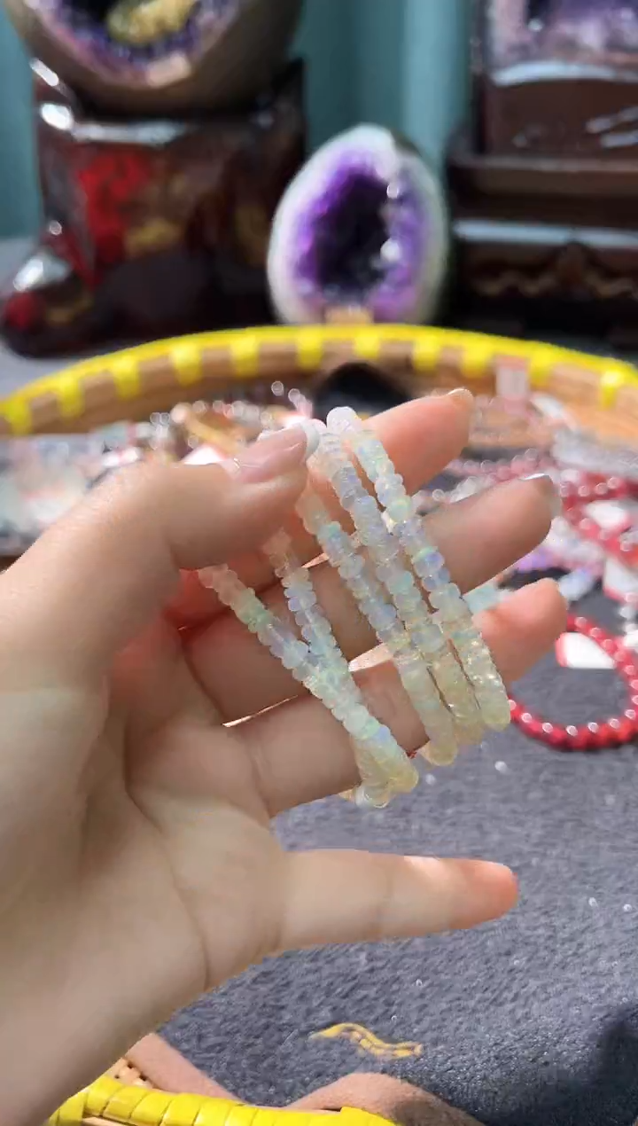 【闪购商品】`未镶嵌水晶127多样性发其一/4+