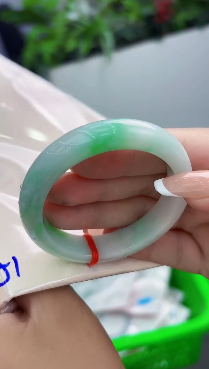 【闪购商品】翡翠手镯未镶嵌翡翠手镯