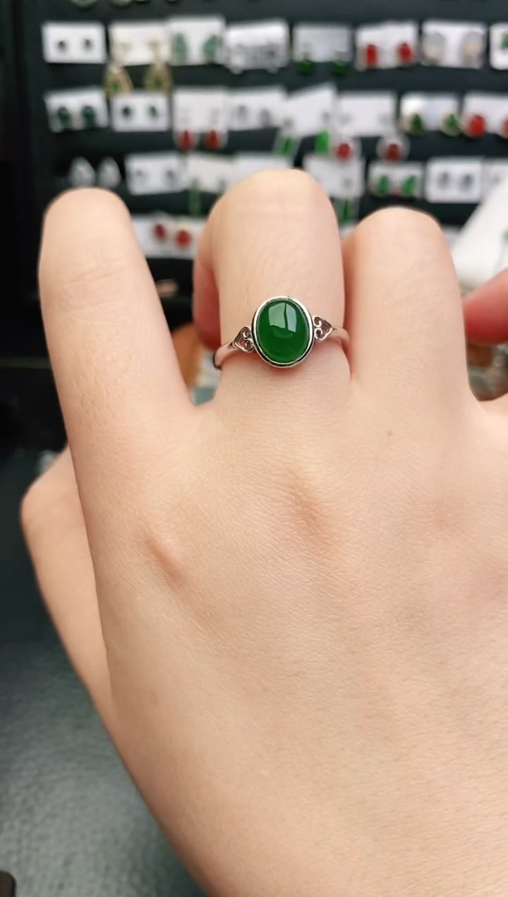 翡翠戒指银S925镶嵌戒指