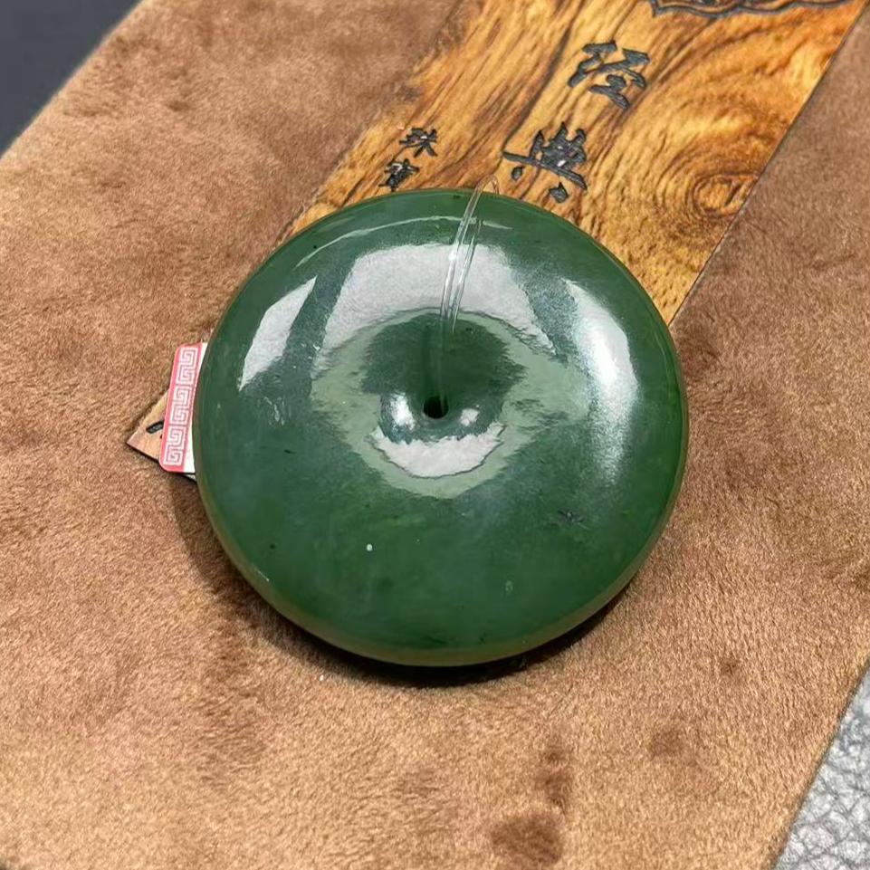 天然和田玉吊坠（多样性发其一）CY48143