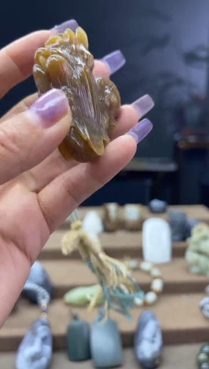 颈饰未镶嵌和田玉1