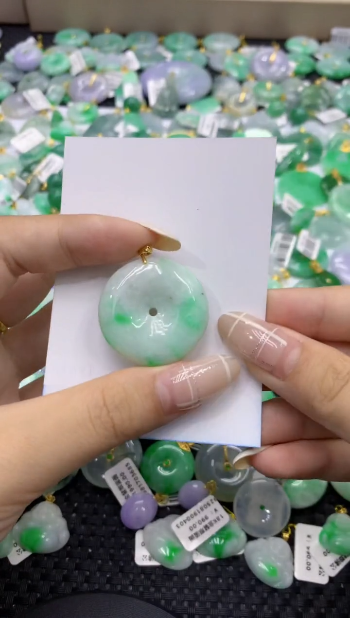 颈饰未镶嵌翡翠天然缅甸翡翠A货
