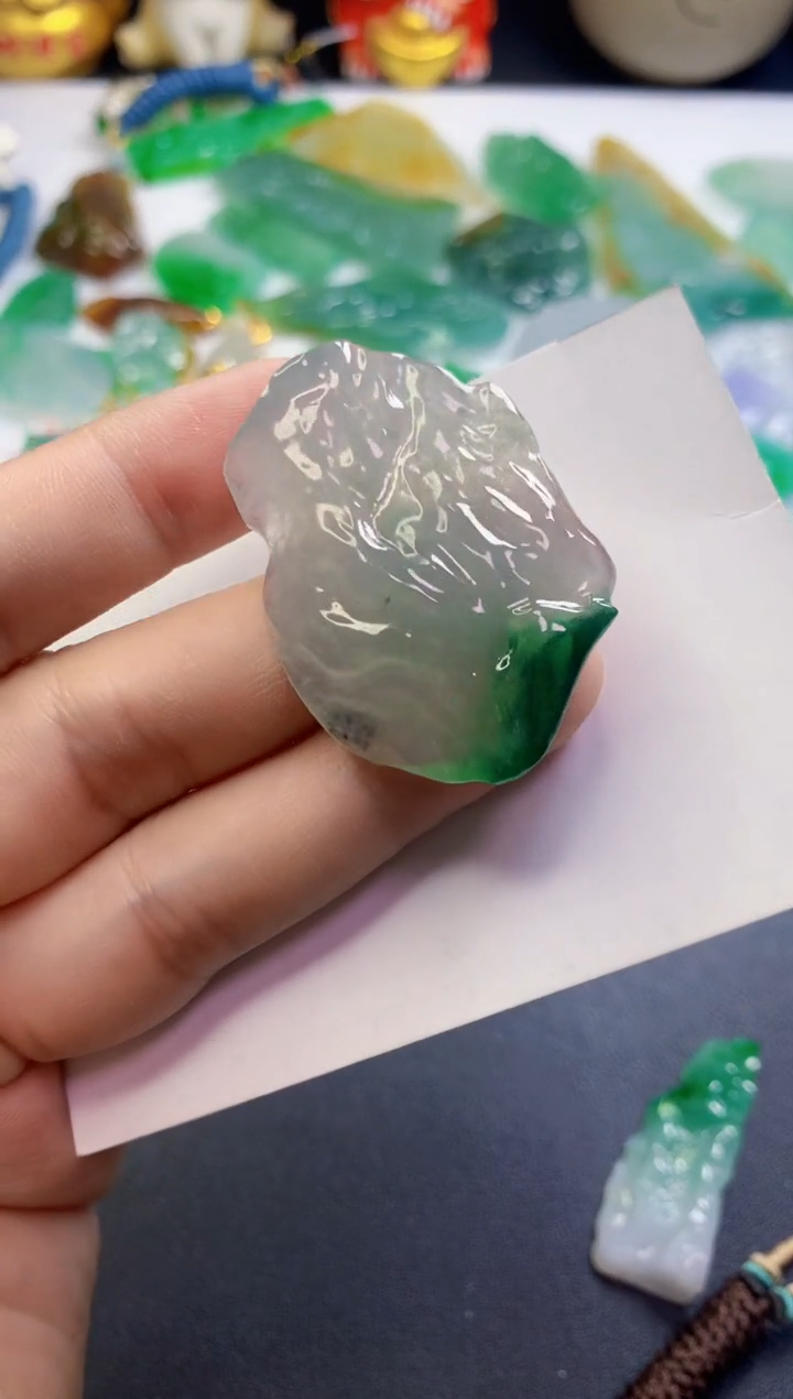 【闪购商品】翡翠吊坠(不含链)未镶嵌5582