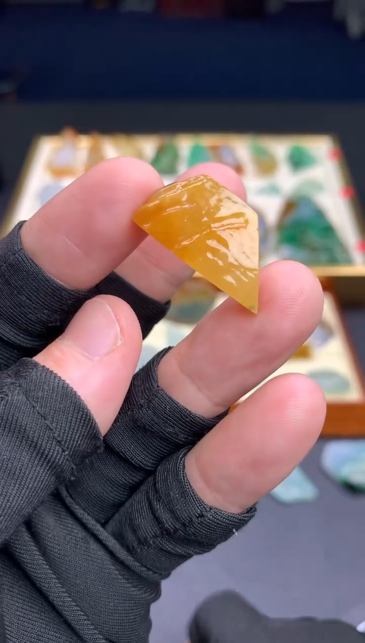 【闪购商品】定制翡翠未镶嵌            