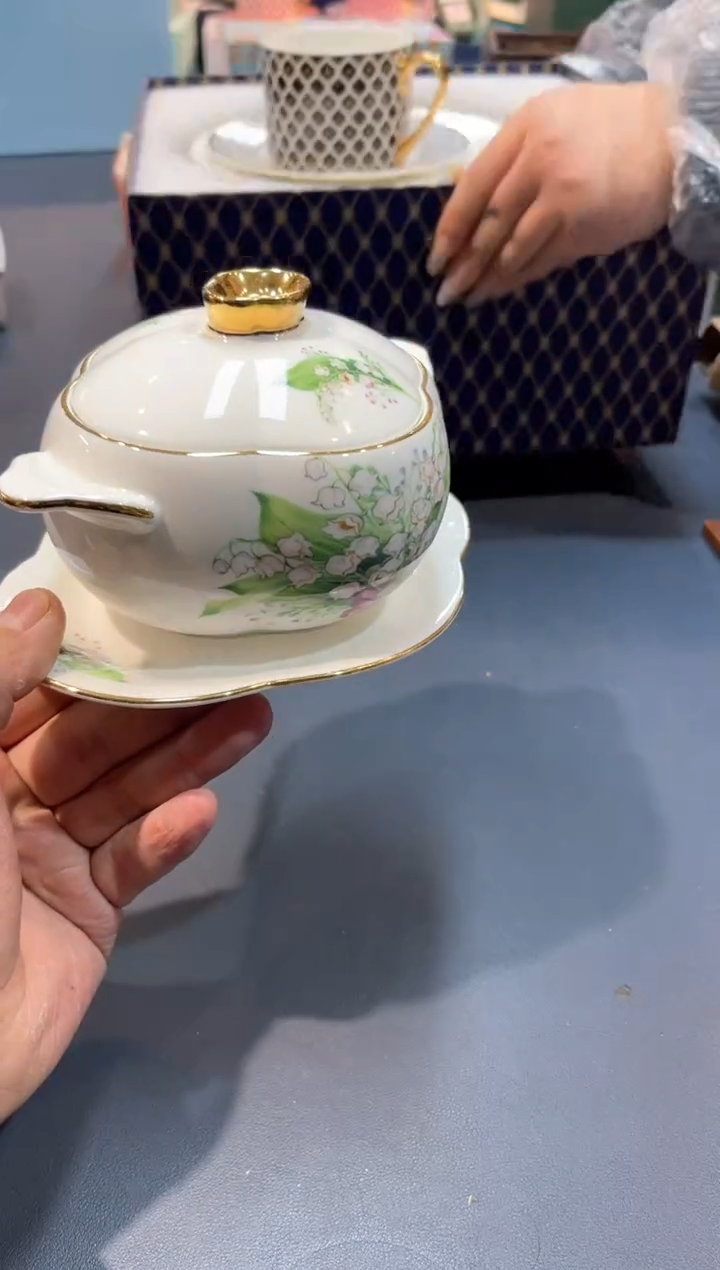 【闪购商品】碗E823全场正品，京东包邮