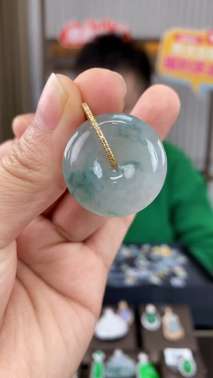 【闪购商品】翡翠吊坠(不含链)18K金镶嵌翡翠平安扣