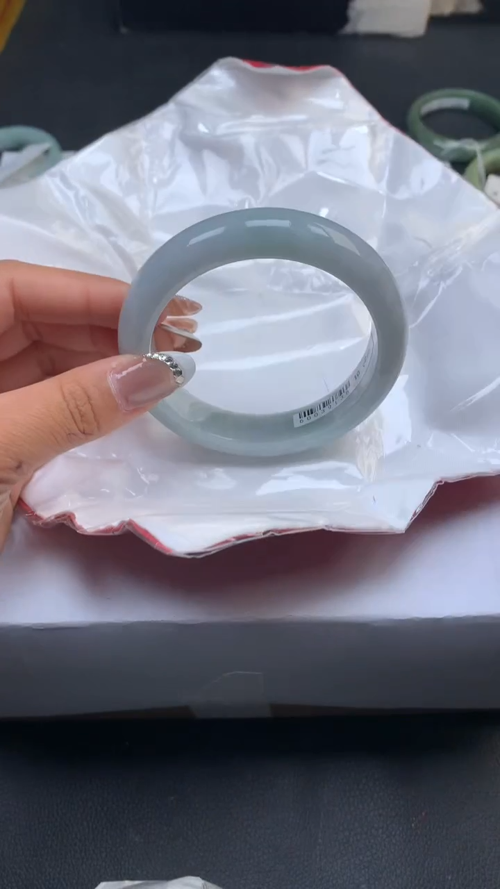 【闪购商品】翡翠手镯未镶嵌天然缅甸A货翡翠手镯